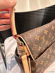 Colestore Louis Vuitton Handbag Monogram 31 x 21 cm - 6