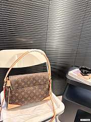 Colestore Louis Vuitton Handbag Monogram 31 x 21 cm - 3
