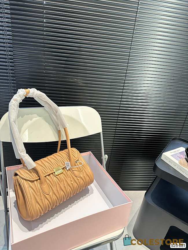 Colestore Miu Miu Matelassé Nappa Leather Shoulder Bag Women Beige 28 x 17 cm  - 1