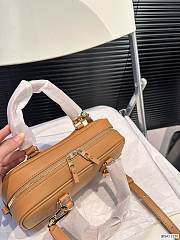 Colestore Loewe Amazona 23 Cropped bag in nappa calfskin Beige 24 x 11 cm  - 3