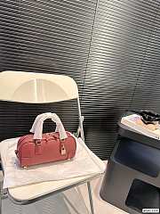 Colestore Loewe Amazona 23 Cropped bag in nappa calfskin Rouge 24 x 11 cm  - 1