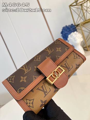 Colestore Louis Vuitton LV Dauphine Woc Monogram Canvas Brown 10 x 2 x 19 cm 