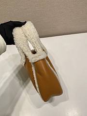 Colestore Prada Shearling mini Brown 18 x 15.5 x 10cm - 6