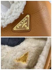 Colestore Prada Shearling mini Brown 18 x 15.5 x 10cm - 2