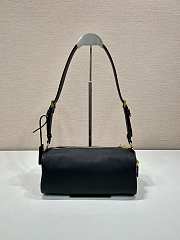 Colestore Prada Medium Re-Nylon and leather shoulder bag with padlock Black 27 x 12 x 10.5cm - 6