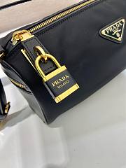 Colestore Prada Medium Re-Nylon and leather shoulder bag with padlock Black 27 x 12 x 10.5cm - 3