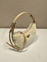 Colestore Prada Arqué Shearling and Leather Shoulder Bag Women White 22.5 x 18.5 x 6.5cm - 4