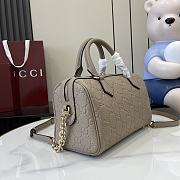 Colestore GUCCI GG Emblem Top Handle Bag Dover 25.5 x 16 x 14 cm - 2
