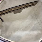 Colestore GUCCI GG Emblem Top Handle Bag Dover 25.5 x 16 x 14 cm - 3