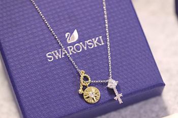Colestore Swarovski Key Necklace
