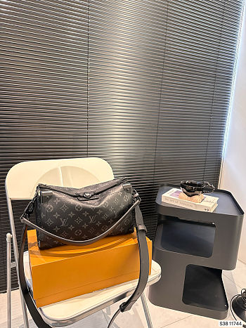 Colestore Louis Vuitton Soul Trunk East West Black 29 x 17 cm