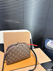 Colestore Louis Vuitton Be Alma Monogram 23 x 16 cm  - 1