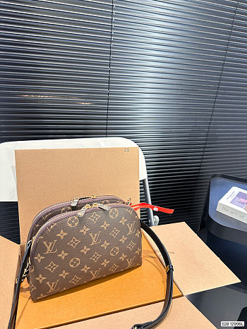 Colestore Louis Vuitton Be Alma Monogram 23 x 16 cm 