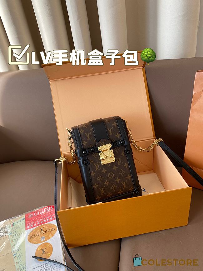Colestore Louis Vuitton Pochette Trunk Verticale Monogram Black 12 x 18 cm - 1