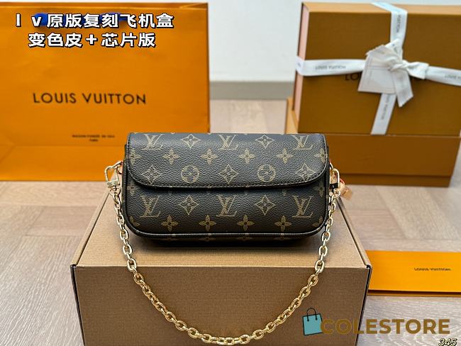 Colestore Louis Vuitton Wallet On Chain Ivy Monogram 22 x 11 cm  - 1