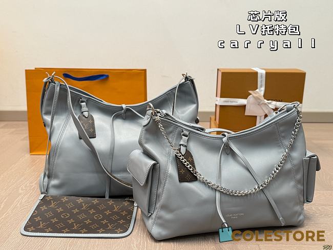 Colestore Louis Vuitton Capucines Grey 34 x 23 cm - 1