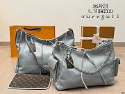Colestore Louis Vuitton Capucines Grey 34 x 23 cm - 1