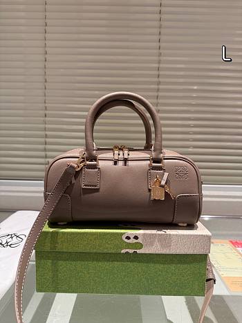 Colestore Loewe Amazona 23 Cropped bag in nappa calfskin Light Beige 24*11 cm