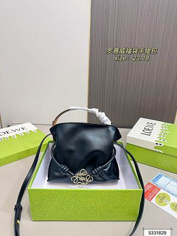 Colestore Loewe Flamenco Bag Black 23 x 18 cm