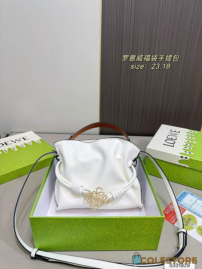 Colestore Loewe Flamenco Bag White 23 x 18 cm - 1