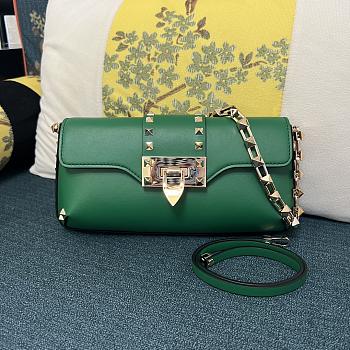 Colestore Valentino Garavani Rockstud leather shoulder bag Green 26 x 13 x 7 cm