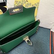Colestore Valentino Garavani Rockstud leather shoulder bag Green 26 x 13 x 7 cm - 6