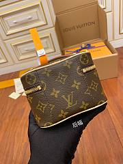 Colestore Louis Vuitton Nice Nano Toiletry Bag Brown 14x10.2x8.5CM - 4