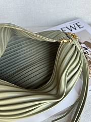 Colestore Loewe Bracelet Pouch in pleated nappa lambskin Rosemary 25 x 10 x 10 cm  - 6