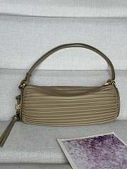 Colestore Loewe Bracelet Pouch in pleated nappa lambskin moss green 25 x 10 x 10 cm - 3
