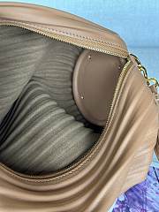 Colestore Loewe Bracelet Pouch in pleated nappa lambskin Warm Desert 25 x 10 x 10 cm - 3