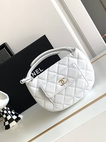 Colestore Chanel 23b Hobo Handle Bag White 16x16x5.5cm
