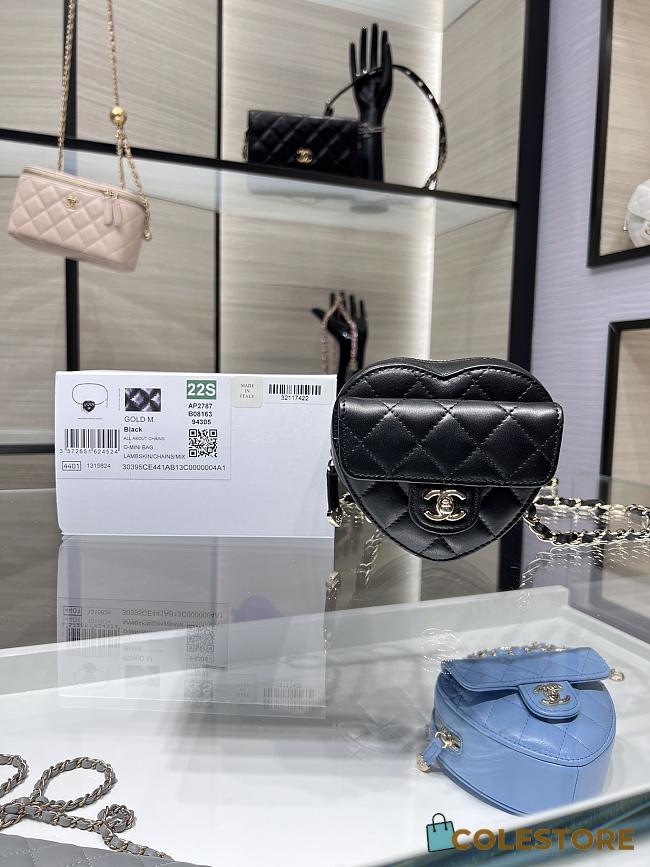Colestore Chanel Heart Bag Black 11x10x4cm - 1