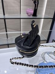 Colestore Chanel Heart Bag Black 11x10x4cm - 6