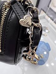 Colestore Chanel Heart Bag Black 11x10x4cm - 4