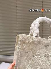 Colestore Dior Book Tote Latte Dior Cabinet de la Mer Embroidery 36 cm - 5