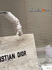Colestore Dior Book Tote Latte Dior Cabinet de la Mer Embroidery 36 cm - 3