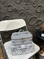 Colestore Dior Makeup Box Case Gray Embroidery 22 x 9 cm - 1