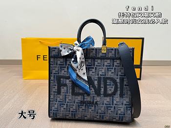 Colestore Fendi Sunshine Small Dark blue FF chenille shopper 35 x 31 cm 