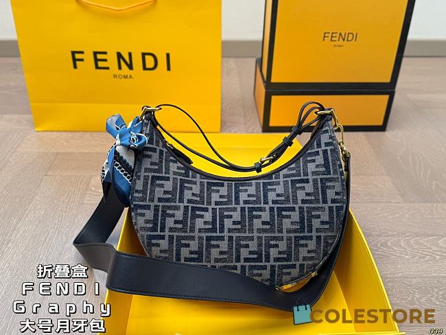 Colestore Fendi Small Fendigraphy Jacquard FF Sshoulder Bag 28 x 16 cm - 1