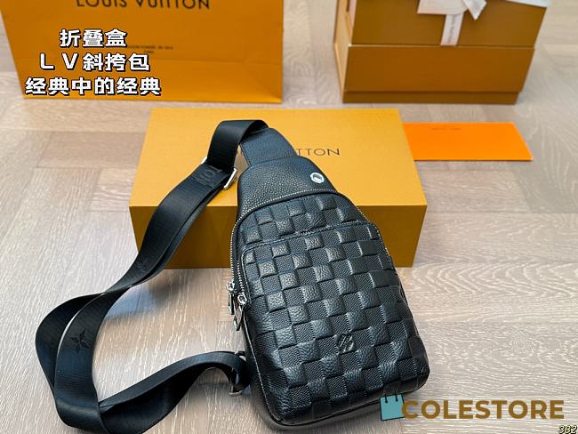 Colestore Louis Vuitton Avenue Slingbag PM Monogram Eclipse Black Style 3 16 x 27 cm - 1