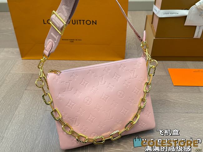 Colestore Louis Vuitton Coussin Pink 26 x 20 cm - 1