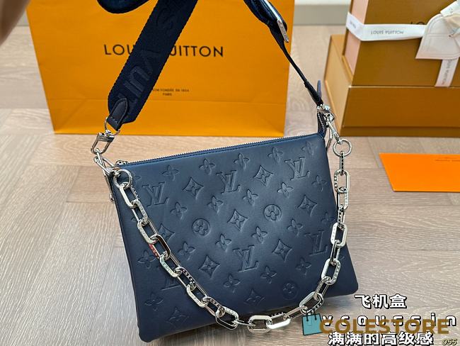 Colestore Louis Vuitton Coussin Navy Blue 26 x 20 cm - 1