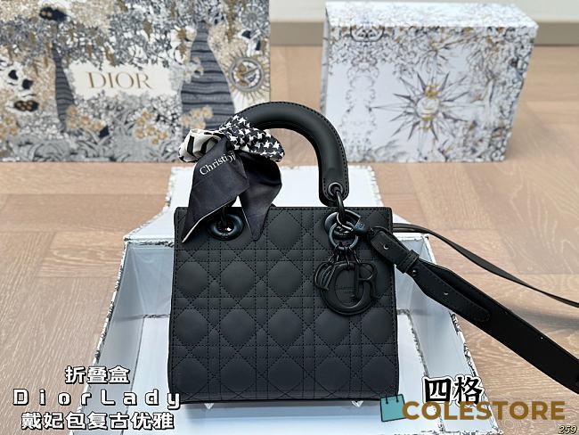 Colestore Lady Dior Full Black 17 x 15 cm  - 1