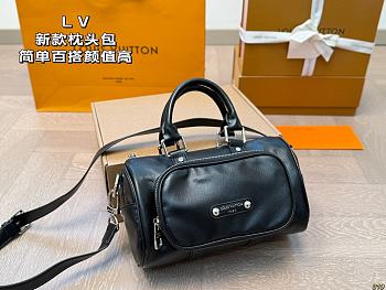 Colestore Louis Vuitton KeepAll Bag Black 25 x 15 cm