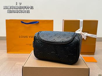 Colestore Louis Vuitton Toiletry Bag Black 13 x 23 cm