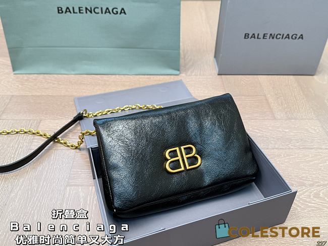 Colestore Balenciaga Monaco Mini Bag in black Arena calfskin 23 x 15 cm - 1