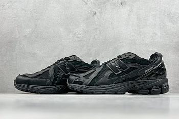 Colestore New Balance 1906D Protection Pack Black 