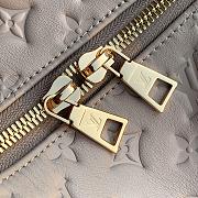 Colestore Louis Vuitton Coussin MM Hobo Bag Calf leather Galet Grey 38 x 33 x 10 cm M12071 - 6