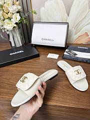 Colestore Chanel Classic Double C Buckle Slippers White - 3