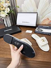Colestore Chanel Classic Double C Buckle Slippers White - 2